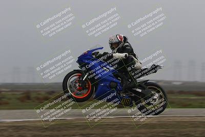 media/Nov-30-2025-TrackDaz (Sun) [[d8b22663df]]/A Group/Session 4 (Wheelie Bump)/